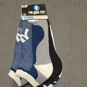 For Bare Feet Men's Athletic Socks - Navy and White 3 Pack